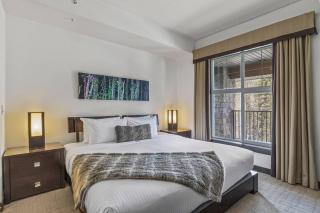 2BR Condo Stunning Mountain Views Hot and Tub - 8