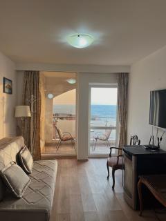 Santo Stefano Sea View Apartment & Room - 1