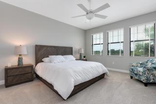Impeccable 3 BR 2BA Home with Expansive Lake View - Serenity Garden - 6