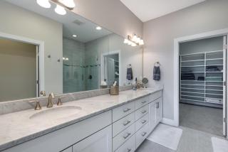 Impeccable 3 BR 2BA Home with Expansive Lake View - Serenity Garden - 1