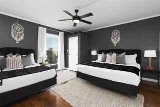 Home to the Stars on Music Row with Pool and Free Parking - 7