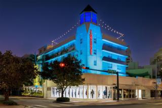 The Townhouse Hotel - 3