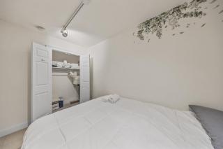 Lavish Downtown Manhattan Oasis in Union Square - 3