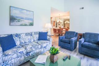 Lake Forest - 4