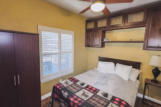 Heavenly Pines - Hot Tub - Game Room - AC - BBQ - 5
