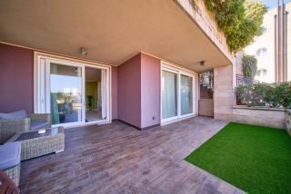 Lakefront Retreat - 7