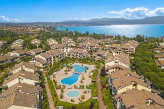 VistaLago Green Residence 100m From Lake - Happy Rentals - 9