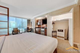 MGM Signature-12-609 Strip View Jacuzzi Studio - 3