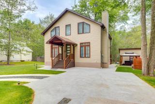 The Game Lodge hosted by Stayshores Hot Tub Fun - 5