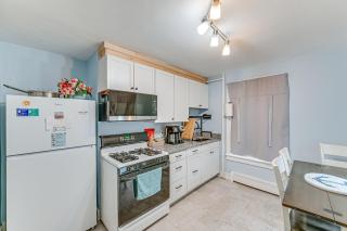 Walk to Convention Center and Boardwalk! Family Apt - 3