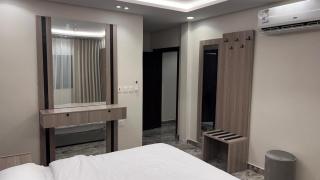 شقق السلام شقة غرفتين نوم وصالة ومطبخ صغير ودورتين مياة j-15 - 2