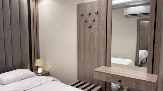 شقق السلام شقة غرفة نوم ومجلس كبير ومطبخ ودورة مياة j-16 - Dschidda - 4