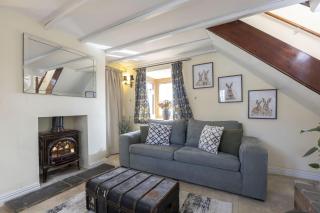 Cosy 1-Bed Cottage with Log Burner - Tewkesbury - 3