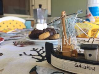 50 passi dal mare, House Glory - 2