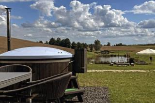 Large holiday home with a jacuzzi on the terrace - 8