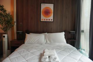 NEW! Rustic Cozy 350Mbps Skyline BGC Uptown Backhome3 - 6