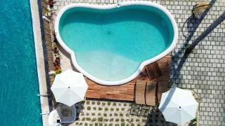 Ombara Resort Mentawai - 1