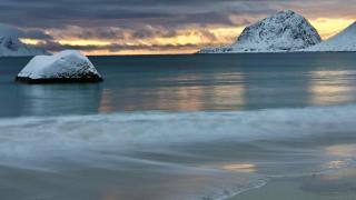 Henningsvær Harbour Haven - 4