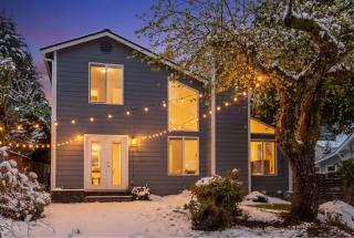 Perch - Stylish 3BR Retreat | Open Living + Free Parking - 0