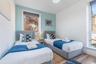 Spacious & Beautiful 3BR Flat Near Angel Tube Station - 4