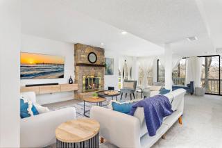 Stunning home woods 15 min to overlandpark - 0