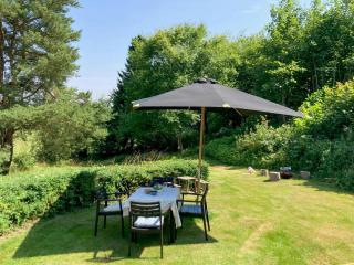 Architect-Designed Wooden House With Scenic View - 8