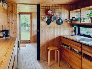 Architect-Designed Wooden House With Scenic View - 7