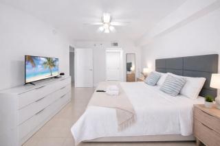 Brickell 2 Private Bedrooms, Oceanview with Free Parking, 3 Beds - 7