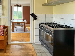 1930S House With Restored Details Near Sparreholm - 4