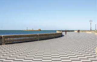 Beautiful Apartment In Livorno With Wifi - 6