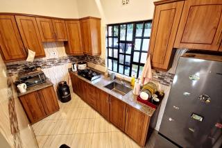 Summit Homestay Moshono, Arusha - 8