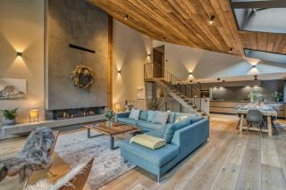 Beautiful Chalet With Jacuzzi In Chamonix - 4