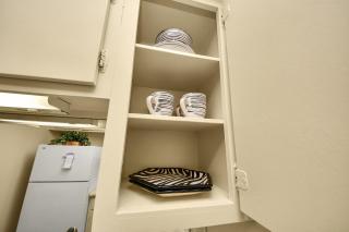 Houston Galleria Cozy Simple Suite - 5