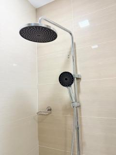 NEW! Spacious & Cozy Wifi 350Mbps Uptown BGC BackHome4 - Manila - 7