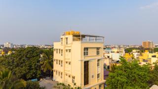 SLV Ventures Anagha by Alaya Stays 1-BHK Pet-friendly Apartment with Lift Near CHM Park - 0