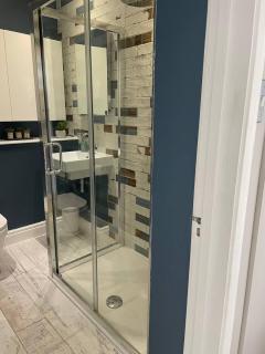 Beachside- Private Balcony & Direct Beach Access - 4