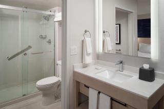 Hyatt Place Fort Lauderdale Cruise Port & Convention Center - Newly Renovated - 1