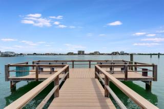 Clearwater Beach Waterview Condo & Heated Pool - 2