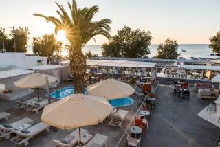 Beach Boutique Hotel - Kamari - 6