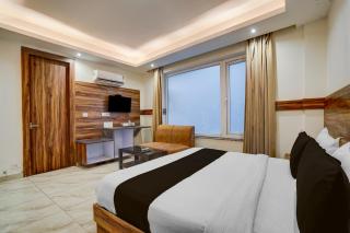 Super Townhouse Railway Road Katra Formerly The Amro - 1