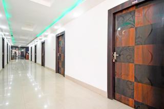 Super Collection O Raja Bazar Bailey Road - 9