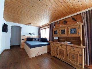 Chalet in Hochfügen near Ski Slopes - 6