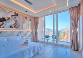 Hill Breeze Resort by VOYE HOMES - 4