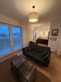 New Chanel 5 Na Wspólnej Centrum-Parking - 8