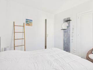 Vue mer, plage à 50 m, 2 adultes 2 enfants - 1