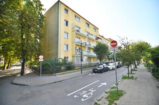 Jasny & Komfortowy Victus Apartament z Balkonem by Noclegi Renters - 1