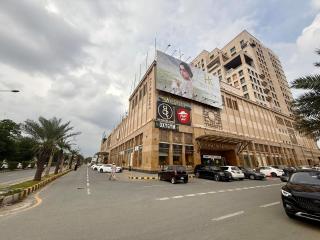 Royal Swiss Apartments - Gold Crest DHA Lahore - 9