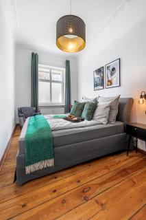 TheBödiker Group & Family Apartment, 3 BR, 1 Living room, 2 Bathrooms, ideal for bigger groups of 4 -9 Guests - 8