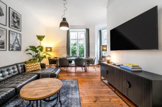 TheBödiker Group & Family Apartment, 3 BR, 1 Living room, 2 Bathrooms, ideal for bigger groups of 4 -9 Guests - 5