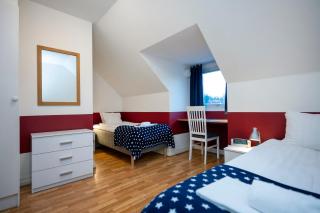 Port Hotel Apartments - 4